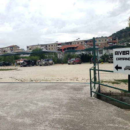 Campsite River Side Camping Berat